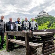 Fotostopp vor der Burg Forchtenstein : !Moped-Touren, 2017.4-Laender, 2017.4-Länder, Burgenland, Europa, Europe, Forchtenstein, Max-Planck-Schule, Moped-Touren, Österreich