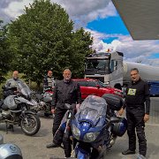 Tankstopp an der tschechischen Grenze : !Moped-Touren, 2017.4-Laender, 2017.4-Länder, Dolní Dvořiště, Europa, Europe, Max-Planck-Schule, Moped-Touren, Tschechien