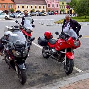 Trinkpause in Netolice : !Moped-Touren, 2017.4-Laender, 2017.4-Länder, Europa, Europe, Max-Planck-Schule, Moped-Touren, Netolice, Tschechien, Ulrich Kossack