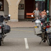 Trinkpause mit Motorschaden in Netolice : !Moped-Touren, 2017.4-Laender, 2017.4-Länder, Europa, Europe, Moped-Touren, Netolice, Tschechien